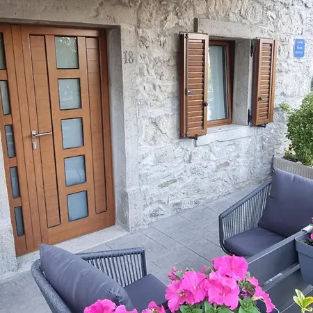 Apartamento Kos1 *